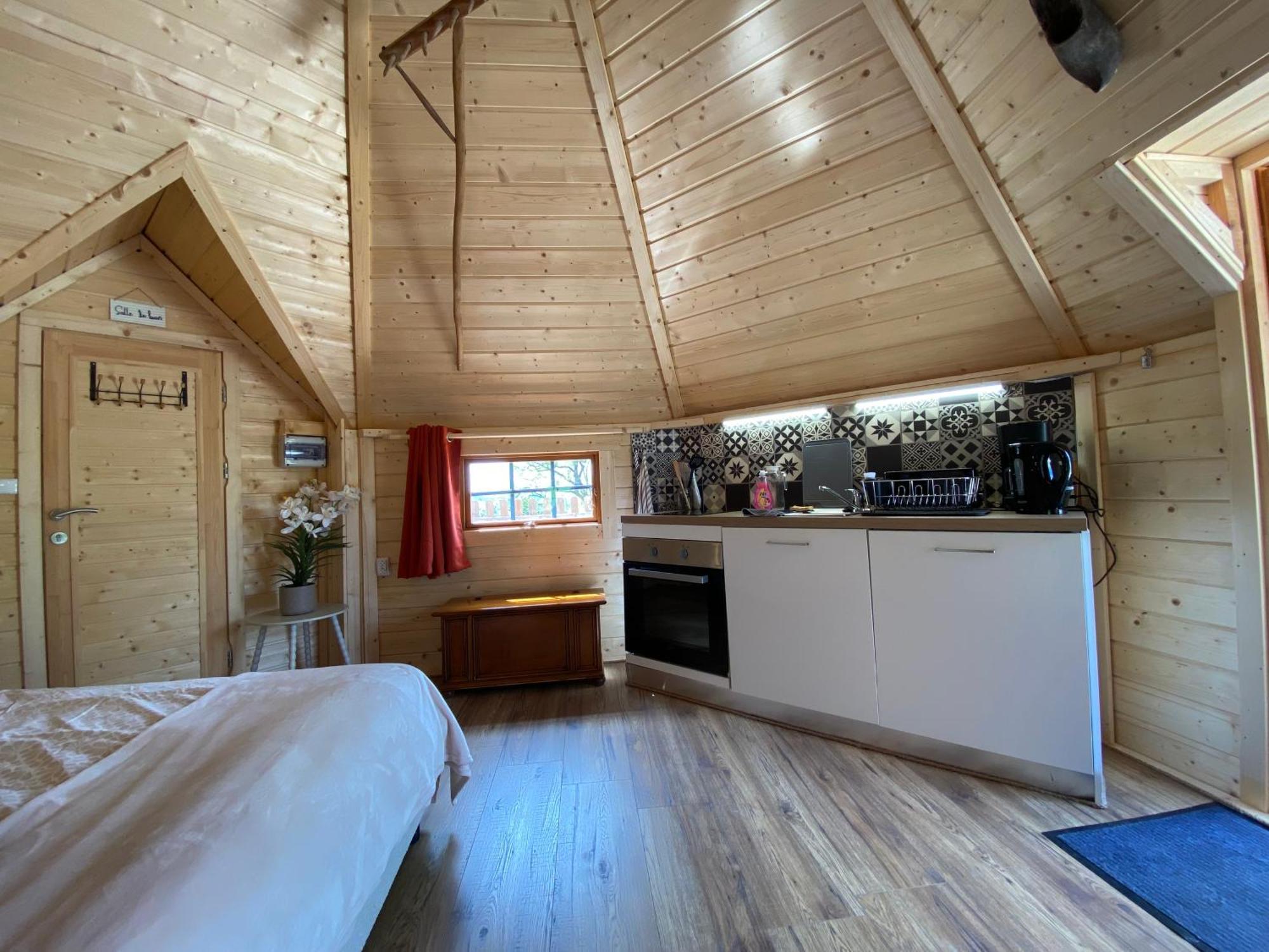 Le Petit Moulin Hotel Pouzauges Bagian luar foto